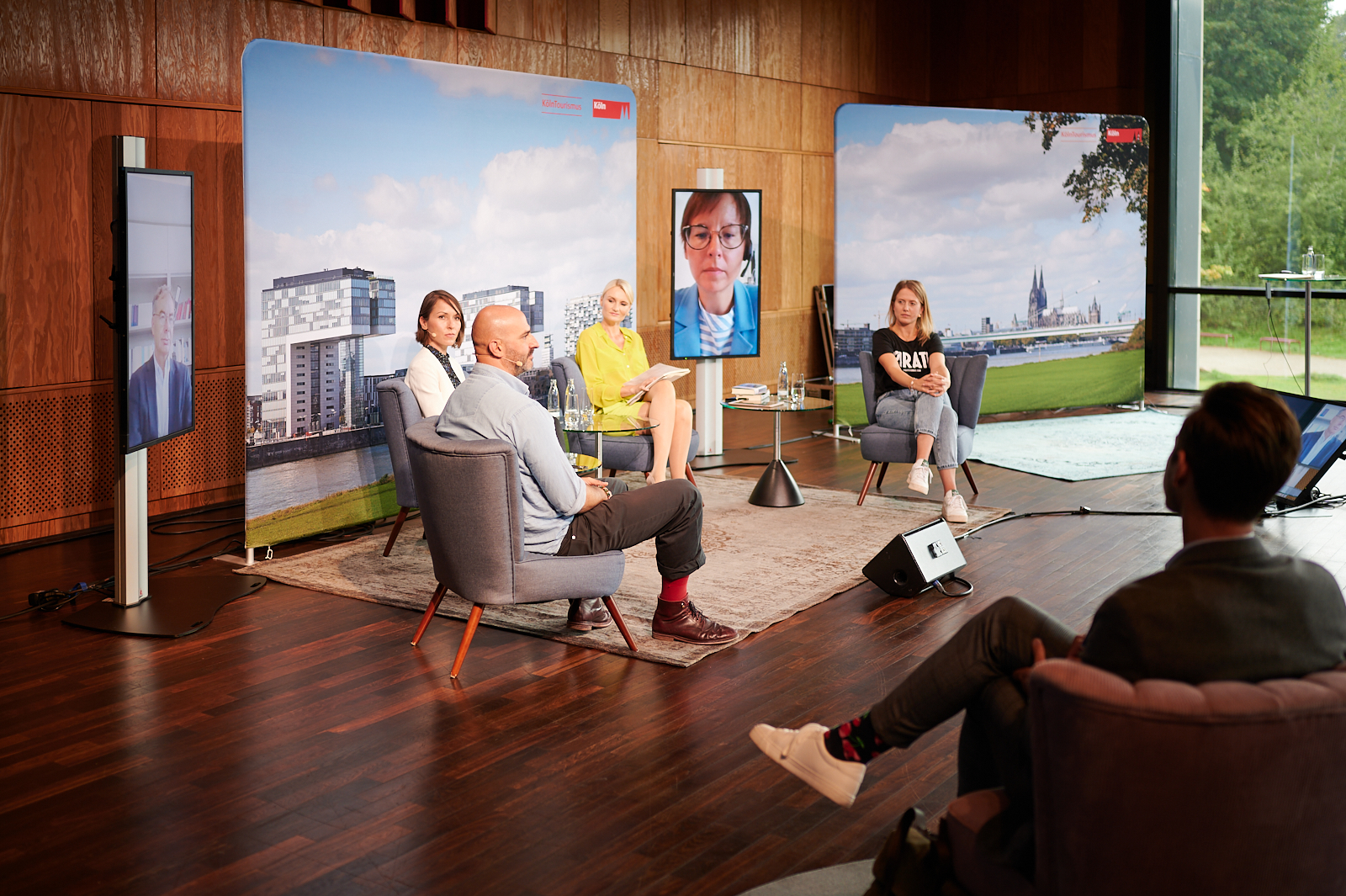 Talkrunde auf der Bühne