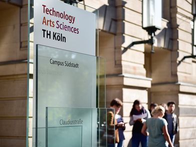 Wegweiser der Technischen Hochschule Köln