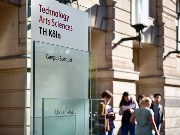 Wegweiser der Technischen Hochschule Köln