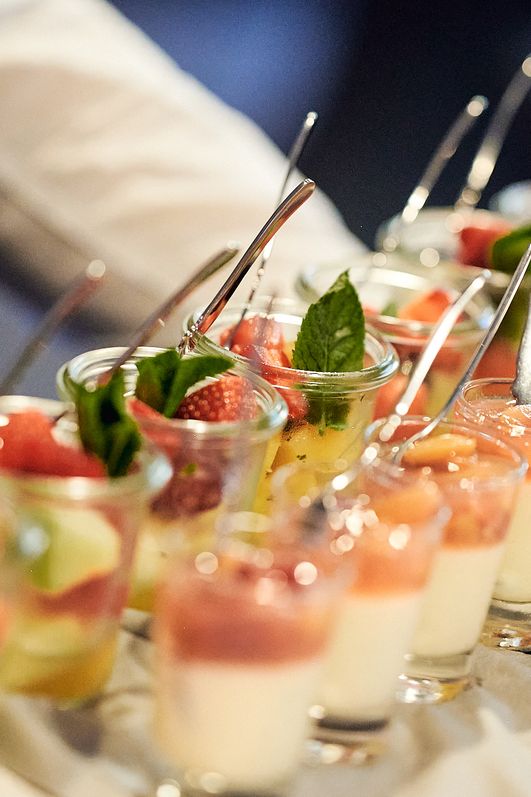 Nachtisch wird in kleinen Gläsern serviert