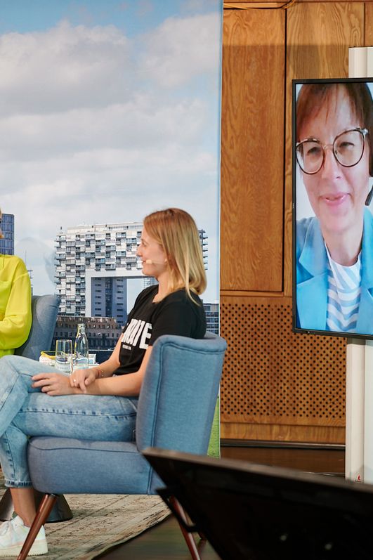 Talkrunde auf der Bühne