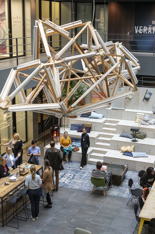 Foyer Design Offices Dominium von oben