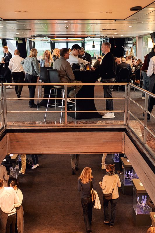 Personen auf einem Networking Event